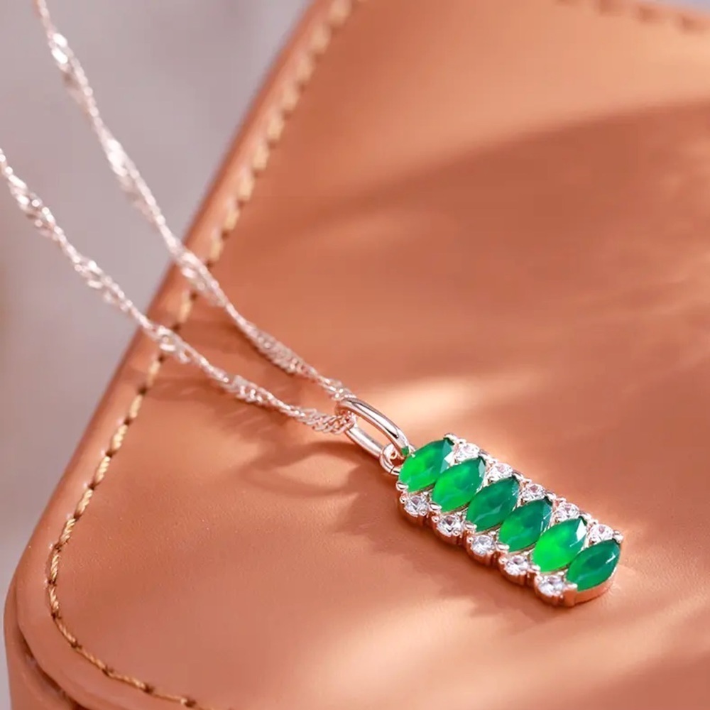 Rose Gold Natural AAA Green Zircon Emerald Bar Necklace